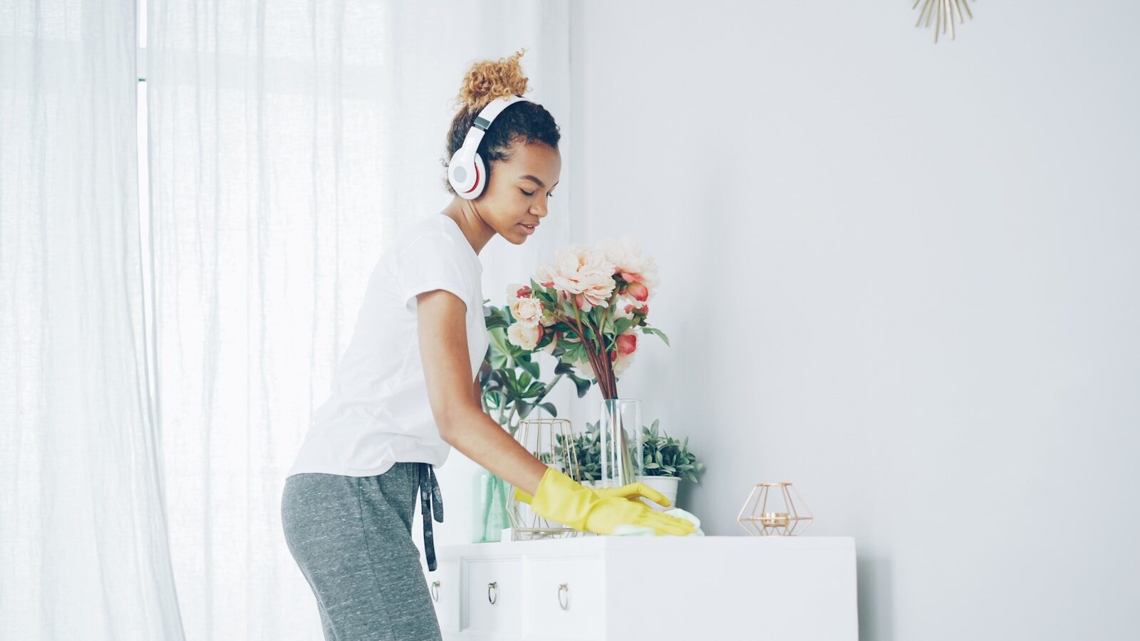 Best Weekly Cleaning Schedule for Every Home That Saves Time and Reduces Stress